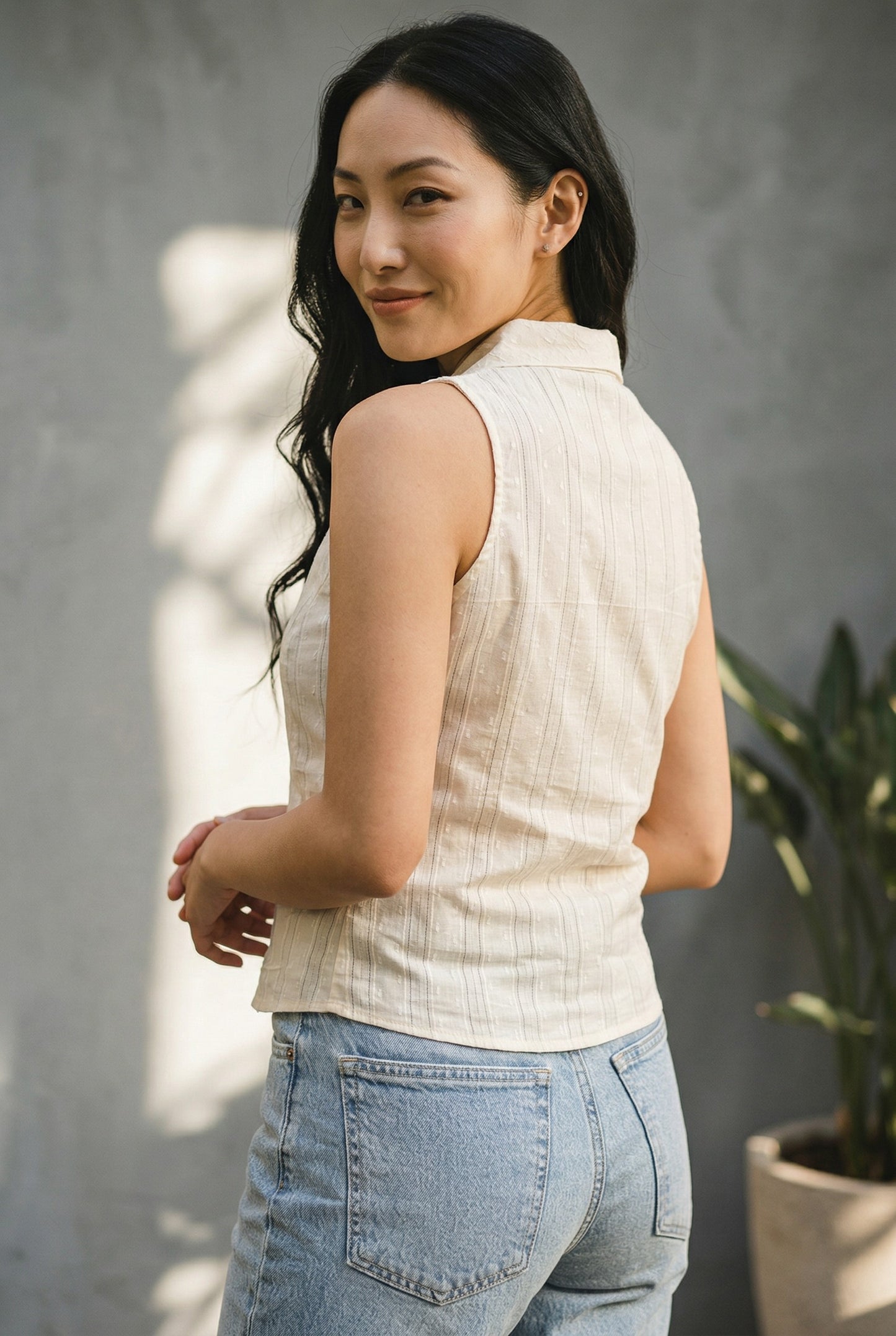 Gimlet Sleeveless Shirt