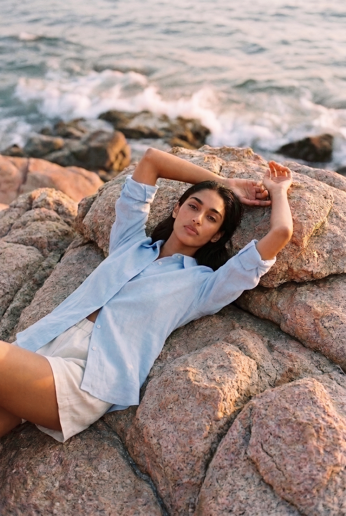 Tara Linen Shirt in Baby Blue