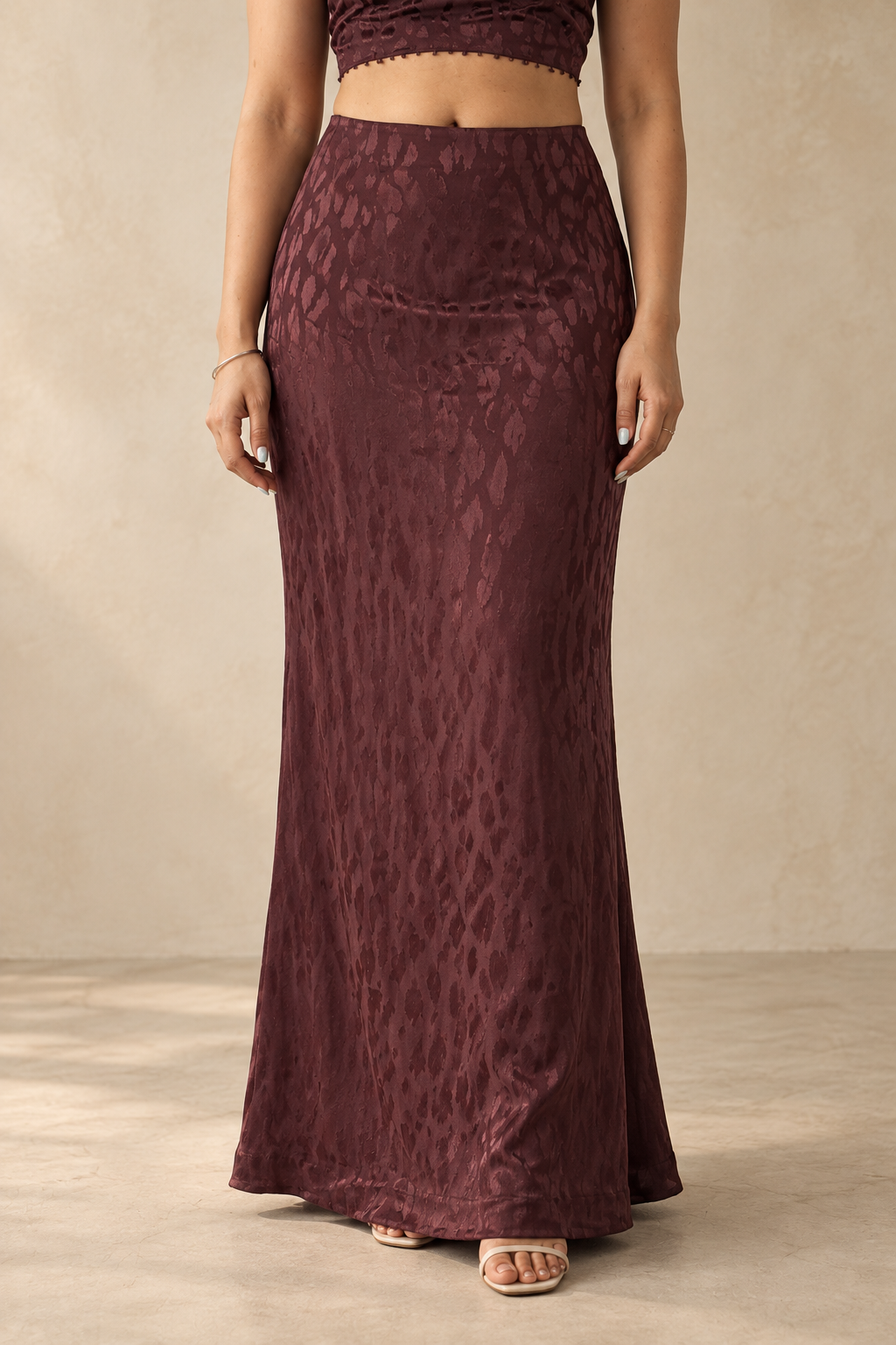 Mira Skirt In Burgundy